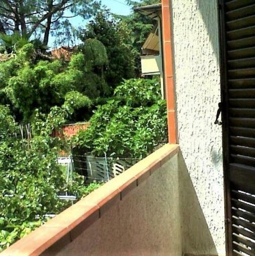 Apartamento Vivi La Versilia E Le 5 Terre Marina Di Carrara Exterior foto